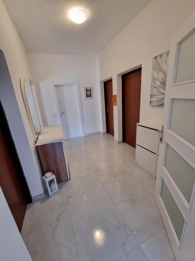 Apartments Lili Biograd Na Moru Exterior foto
